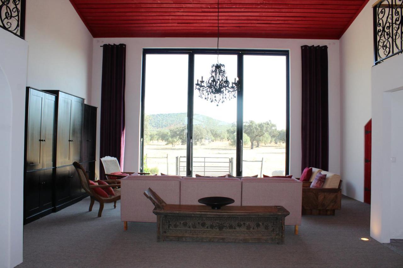Herdade Dos Alfanges "The Barn" Viana do Alentejo Exterior photo