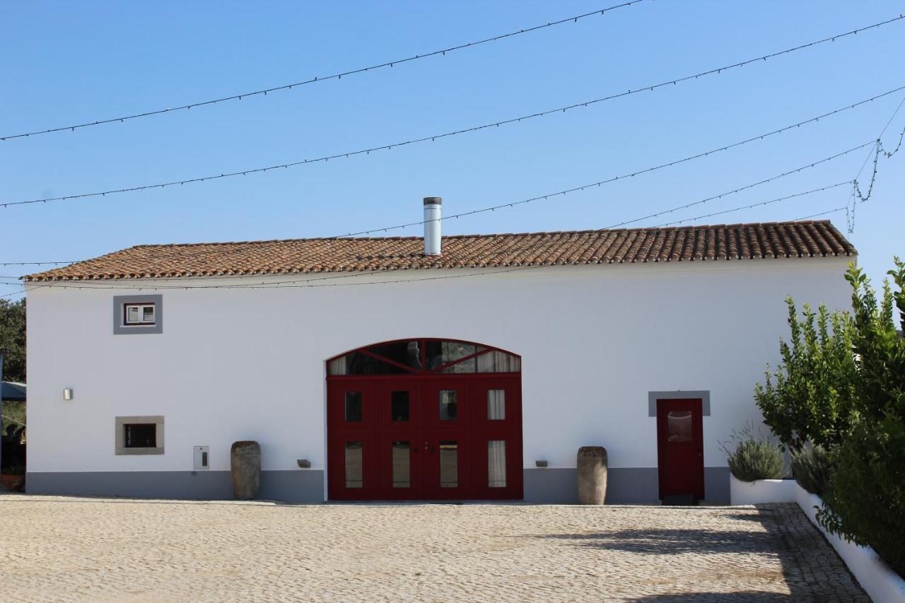 Herdade Dos Alfanges "The Barn" Viana do Alentejo Exterior photo