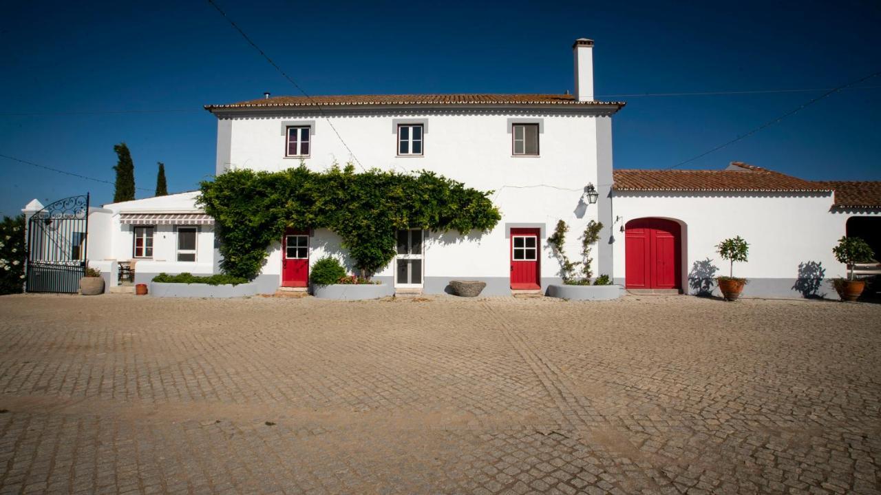 Herdade Dos Alfanges "The Barn" Viana do Alentejo Exterior photo